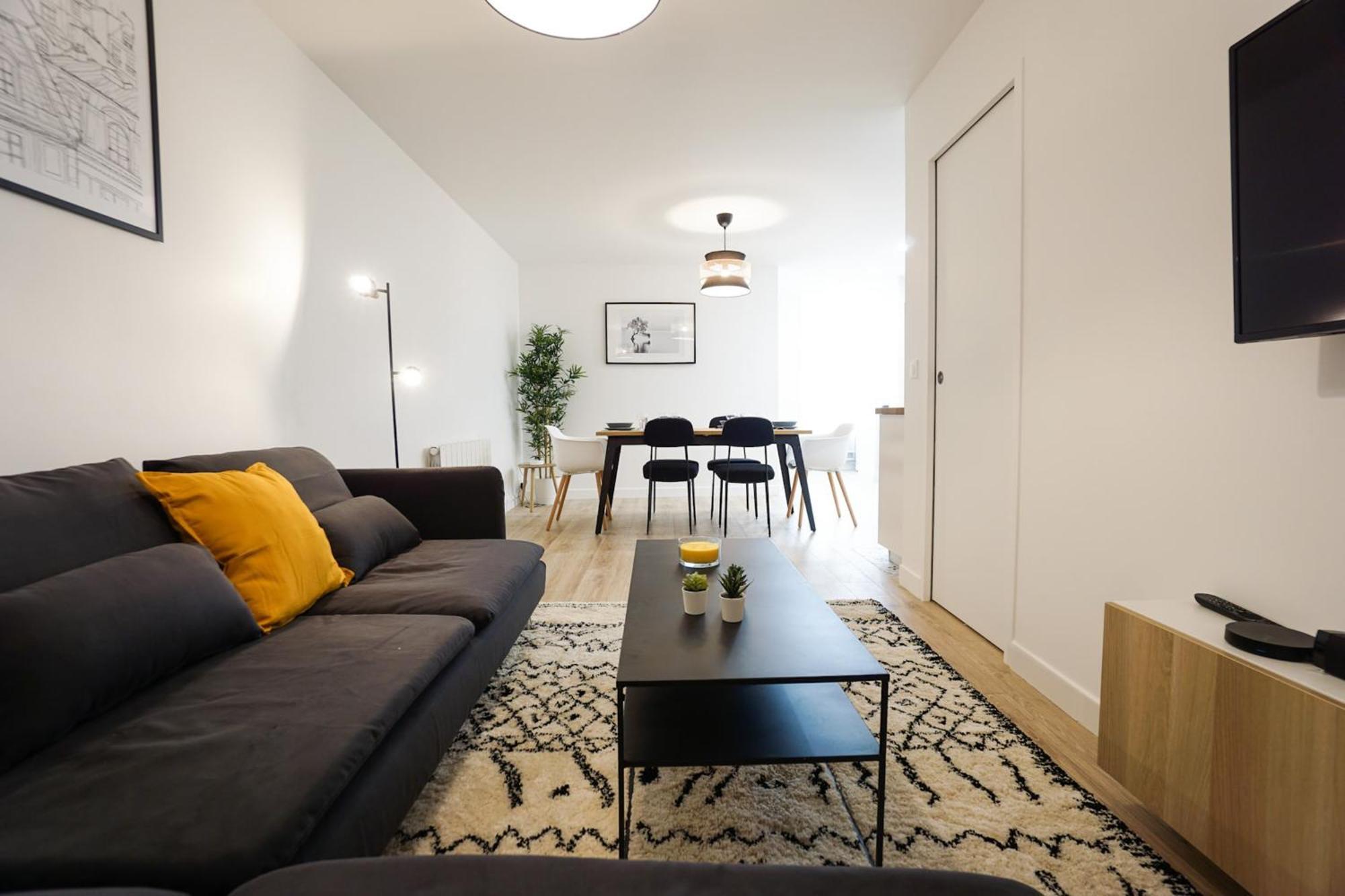 Large apt near Champ de Mars Parijs Buitenkant foto
