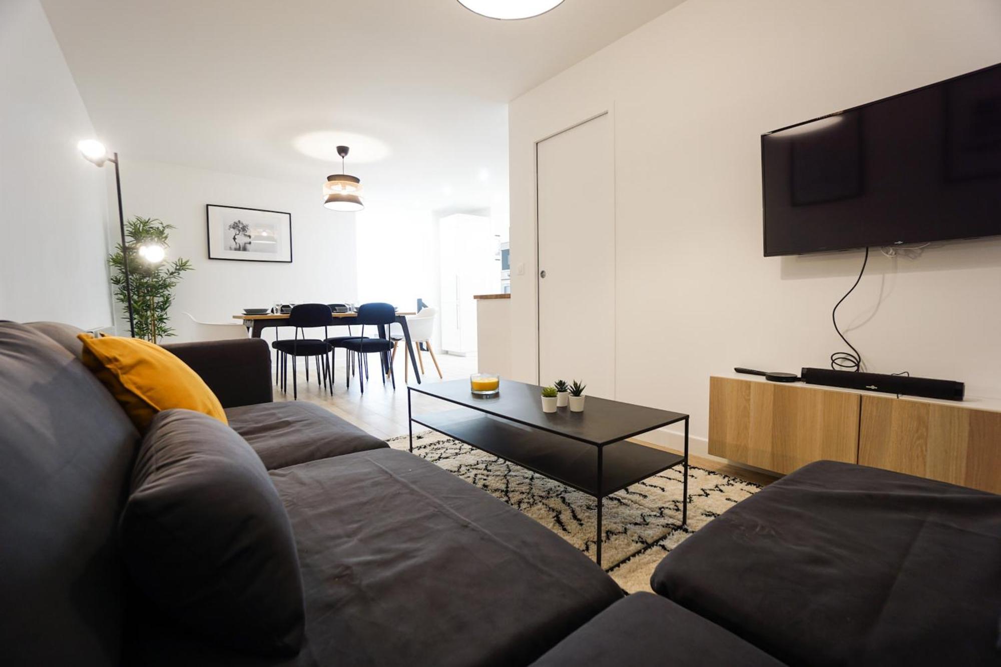 Large apt near Champ de Mars Parijs Buitenkant foto